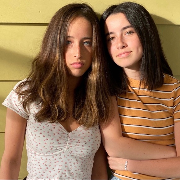 Meet your Posher, Christine! - Picture 6 of 7